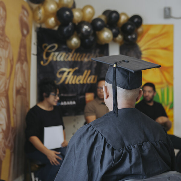 Huellas, Spanish for fingerprints or footprints, encompasses our adult classes, which are skills based, empowerment focused, and community building for families resettling in Ciudad Juárez.