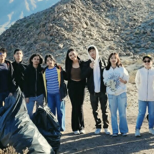 51 teens, parents and community on a stewardship day with WE HIKE