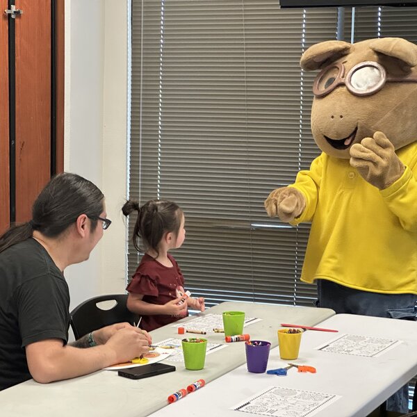Arthur visits the El Paso Public Libraries!
