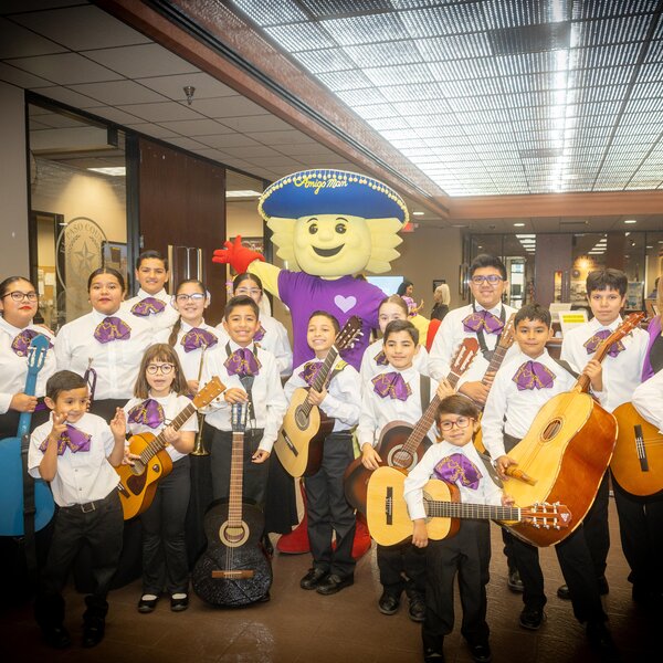 Mariachi Corazones de San Jose